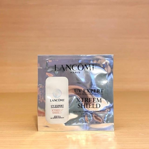 栗子美妝?｜新品 LANCOME 蘭蔻 超極效UV抗斑精華防曬乳 1ml 試用包 專櫃中文標