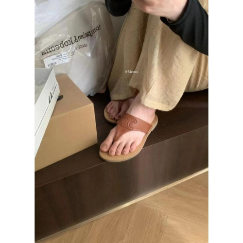 凱旋門夾腳拖鞋/ 咖