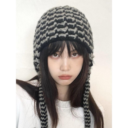??????｜日系個性手工編織拼色毛線帽女秋冬季飛行員辮子護耳針織雷鋒帽男排