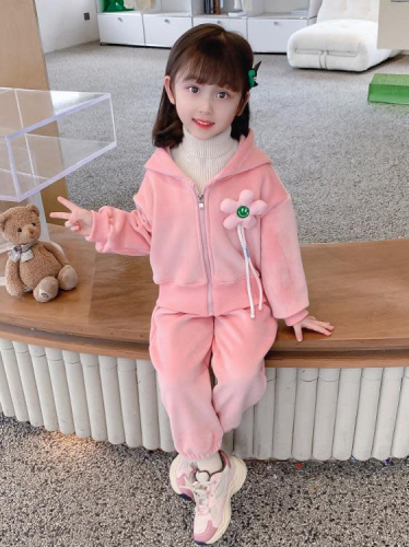 寶貝童裝女童秋冬季加厚套裝女寶寶洋氣時髦衣服兒童深秋初冬金絲絨二件套